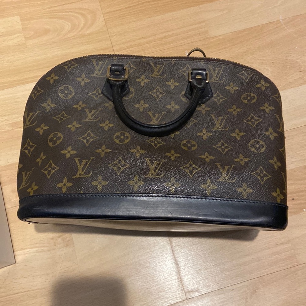 LV Alma Refurbished.